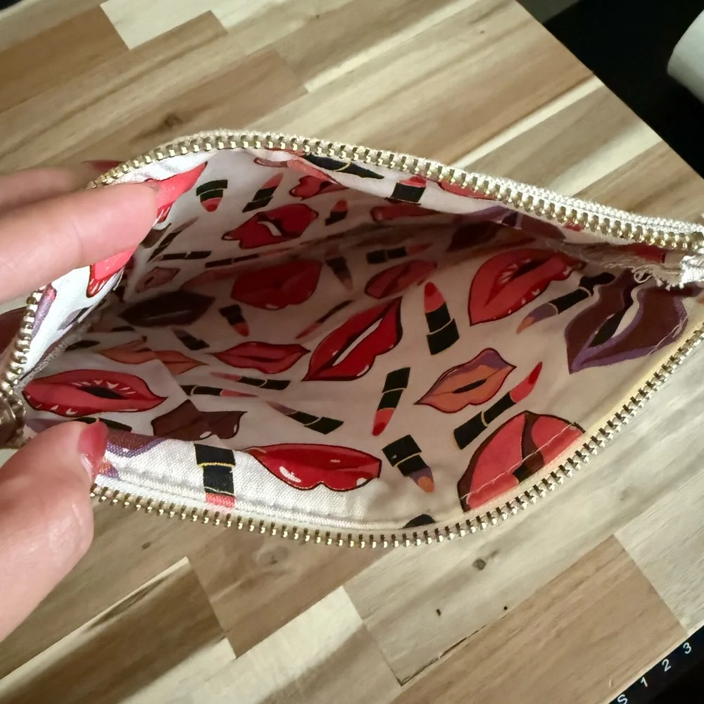 Cosmetic Bags (2)
